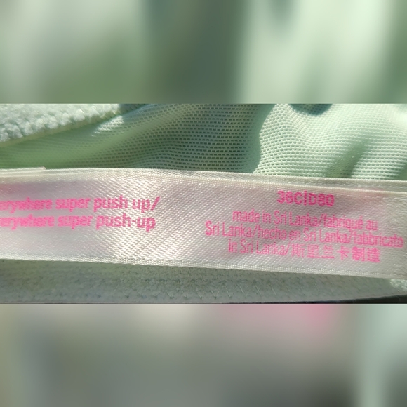 VS Bra - Picture 4 of 5